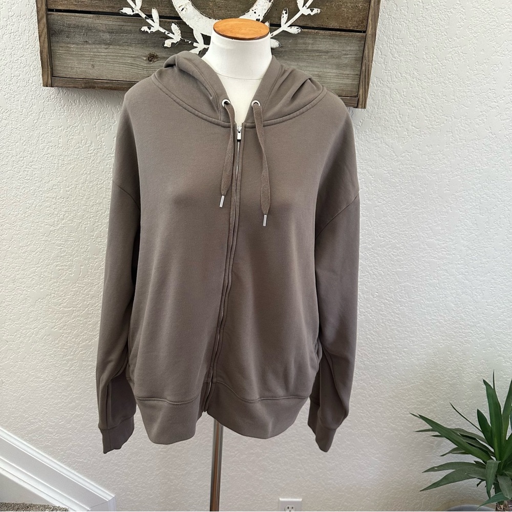 MM Lafleur Shae Brown Taupe Sweatshirt with Hood and Long Sleeves Ladies size XL